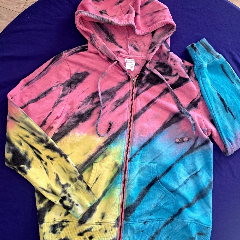 Juniors tie dye zipper hoodie size Large 11/13